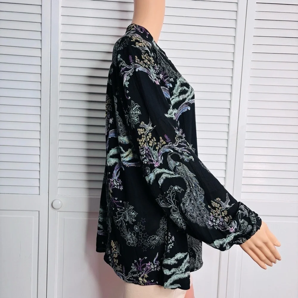 Price is firm FREE PEOPLE Metallic Bloom Button Down Top Size XS